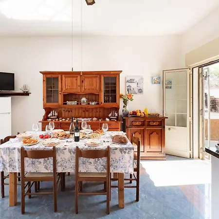 White Private Villa Torre Squillace